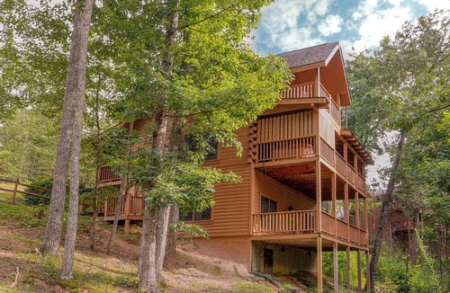 Sevierville Cabin | Premier 3-Level Cabin w/Hot Tub, Pool Table, Resort Pool, Putt Putt, Fishing