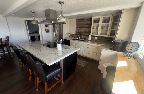 Diamond Ridge House | Private 3-bedroom Guesthouse with beautiful views of Kachemak Bay.