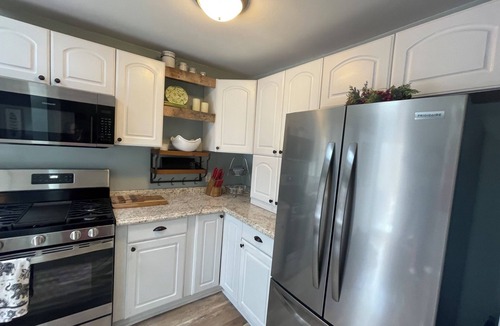 Canandaigua Cottage | Private hideaway close to everything with lake access.