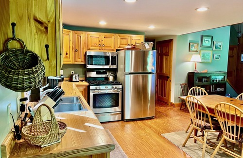Hanover House | Private, Remodeled 3 Bedroom 2 Bath Home on Howard Pond 15 Min to Sunday River