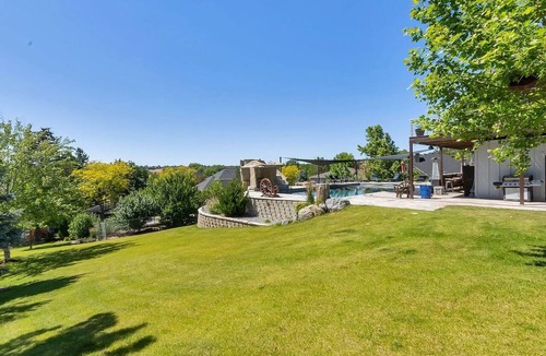 Draper House | Private Resort Estate — Pool, Theater & Wasatch Sunsets
