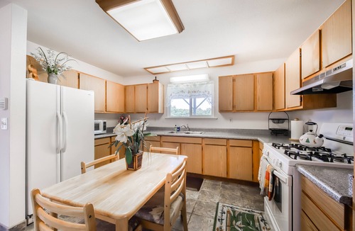 Volcano House | Quiet cul-de-sac house near Volcanoes National Park & golf - snowbird-friendly