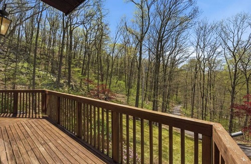 Garrison Ski Chalet | Rare A-Frame in the Trees · 20 min to WP· 1 hr NYC