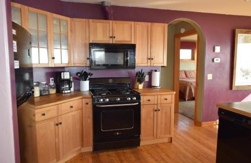 Diamond Ridge House | Raven Guesthouse