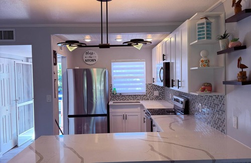 Central Naples Condo | Relax & Unwind in Paradise FL - Fully Renovated -Golf Views Prime Location