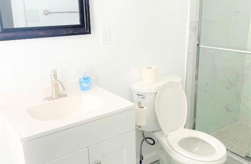 West Philadelphia House | Retired Convenient Guest House in West Philadelphia