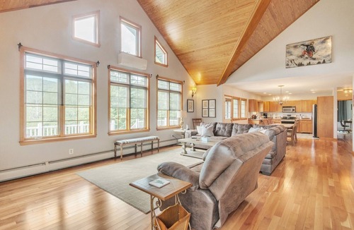 Rumford Center House | River Valley Sunset Retreat - Peaceful Getaway Near Sunday River & Bethel/Newry