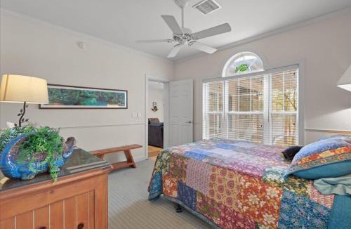 Bell House | River Watcher Cottage