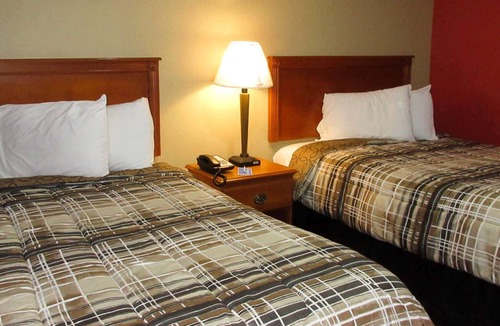 Murfreesboro Hotel | Rodeway Inn Murfreesboro Downtown
