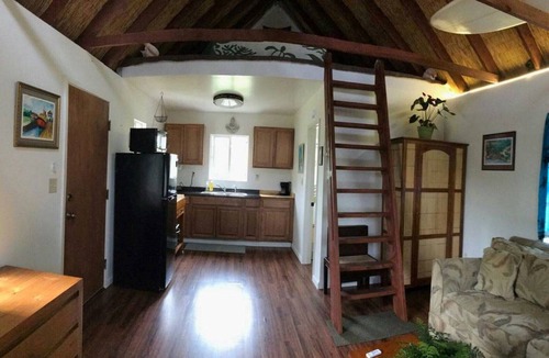 Orchidlands Estates Cabin | Romantic Cabin on a gated aquaponics farm centrally located for exploring.