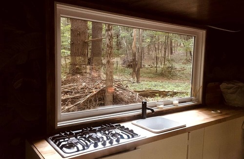 Ancram House | Romantic Glamping Getaway in a Pet Friendly Caravan, Ideal to Explore Hudson Valley