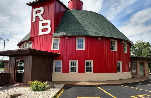 Spring Green Hotel | Round Barn Lodge