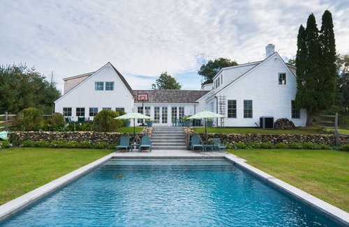 Roxbury House | ROXBURY BEST LOCATION! PoshPadsCT"PAINTER RIDGE"Mint3BR,Pool,BBQ,Bike,1.5HrsNYC