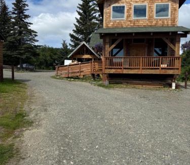 Homer House | Rustic Bay View Cabins- Lodge