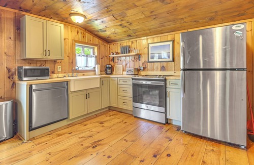 Rangeley Cottage | Rustic Cabin Retreat on Rangeley Lake!
