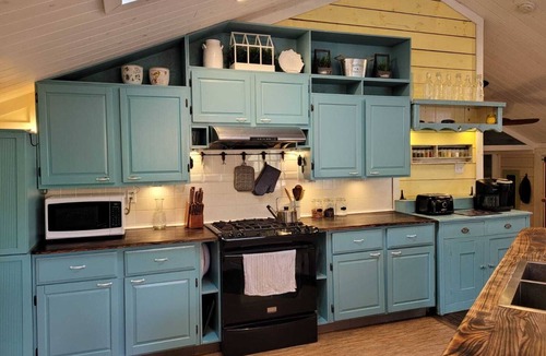 Lanark Highlands Cottage | Rustic Meets Luxury