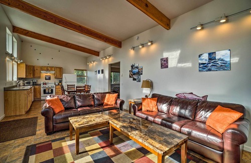 Fritz Creek House | Secluded Getaway w/Deck, Steps to Fritz Creek!
