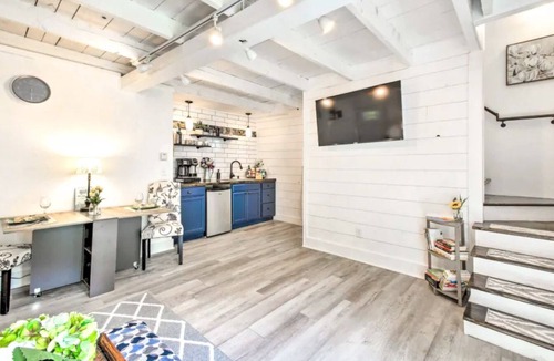 Bath House | "Serene 1 Bedroom with River View, Gardens, and Private Amenities, Near Town"