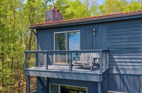 Bovina Center Ski Chalet | Serene 4-bedroom chalet in charming Catskills awaits you- amazing Mountain Views