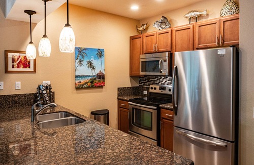 Wailea Condo | Serene Luxury Golf & Tennis Villa - outdoor pools, hot tub, bbq