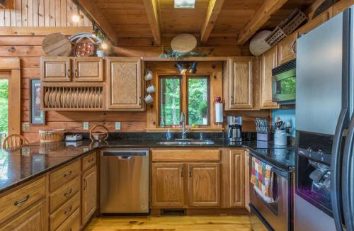 Fletcher House | Shadow Ridge Retreat Pet Friendly and Views