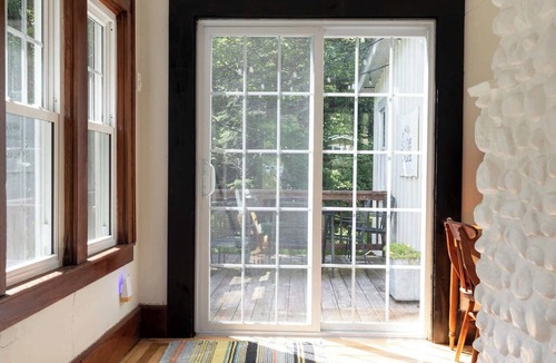 Livingston Manor House | Shandelee Brook House - Hot Tub Serenity, Peaceful Surroundings - 5 Mins to Livingston Manor