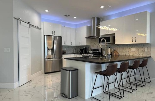Sovana House | Single story LUX 2 BDR w/Pool