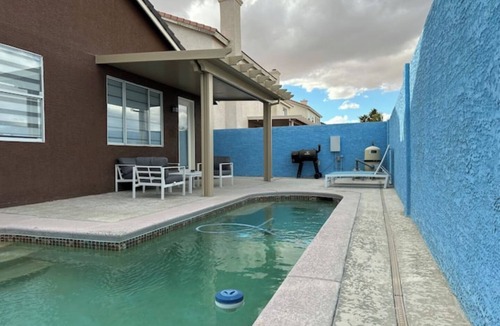 Sovana House | Single story LUX 2 BDR w/Pool