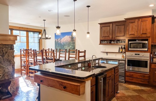 Copper Mountain Village House | Ski In Ski Out next to Woodward lift and a short walk to Center Village