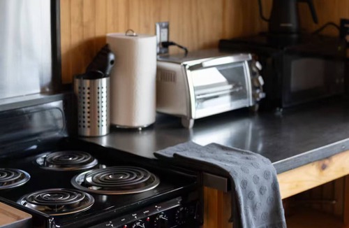 Cornwallville Cabin | Ski Loft 10 Min to Windham 5-State View + Pet Friendly!