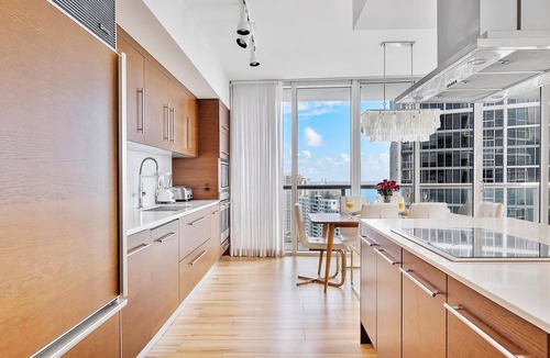 Downtown Miami Apartment | Sleek High-Rise in Vibrant Brickell