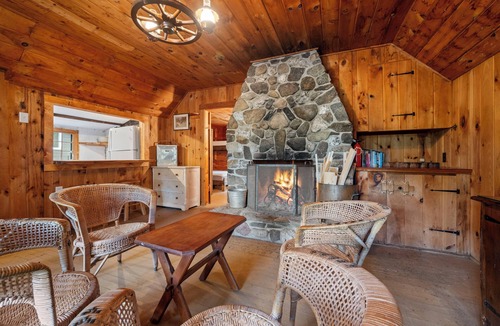 Rangeley Cabin | Sleepy Hollow | Private Waterfront on Loon Lake | Pet friendly