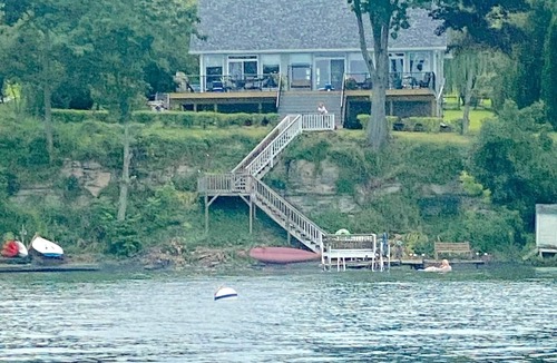 Town of Torrey House | Smith's Lake House 4 bedroom, enjoy spectacular sunrises, 2 bathroom, built 2021