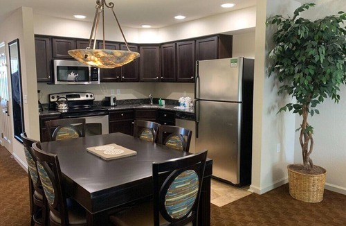 Williamsburg Apartment | Spacious 2 BR | The Colonies At Williamsburg