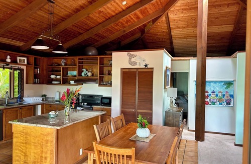 Haiku House | Spacious 3br/1ba home, A/C & WiFi