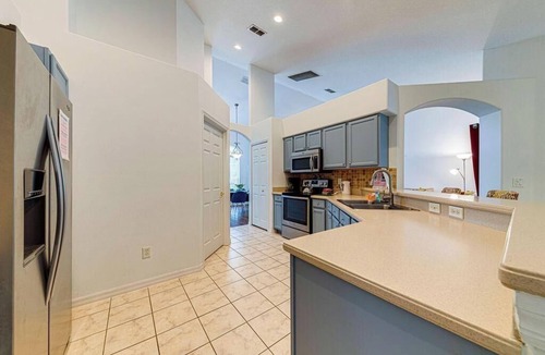 Orange Tree Villa | Spacious 4 Bed South Facing Pool Villa Near Disney