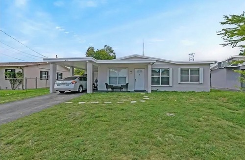 Lauderhill House | Spacious 4BR Home Comfortable Stay in Lauderhill Near FLL & Beaches