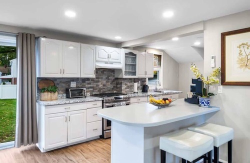 Teaneck House | Spacious 4BR w Parking, mins to NYC