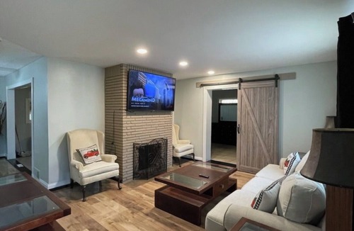 Belvedere Park House | Spacious 5 Bedroom Home in Decatur Near Atlanta