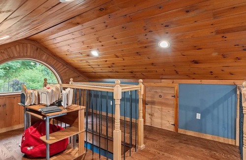Windham House | Spacious 5-bedroom house in delightful Windham with Stunning View of Ski Area