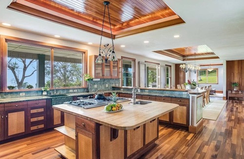 Holualoa House | Spacious 5-Bedroom Oceanview House in Holualoa