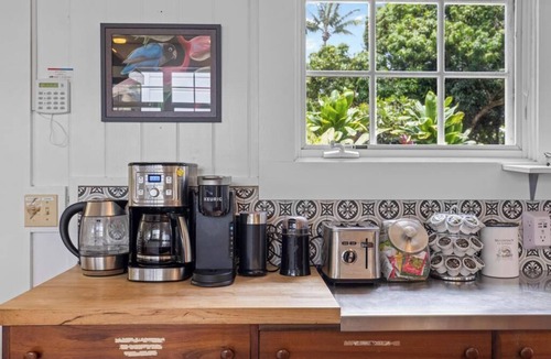 Hawi House | Spacious 6-bedroom house in brilliant Hawi with WiFi, fitness room