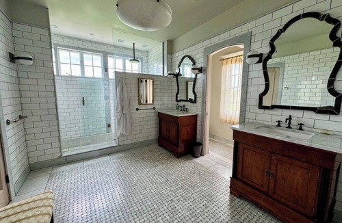 Stephentown Other | Spacious 6-bedroom farmhouse in peaceful with additional barn/Stephentown withAC