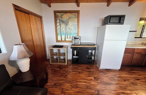 Kahaluu-Keauhou House | Spacious air-conditioned studio in a gated community near Kona