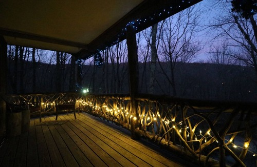 Charter Hills House | Spacious Beech Mountain Cabin with Hot Tub and optional Golf Access