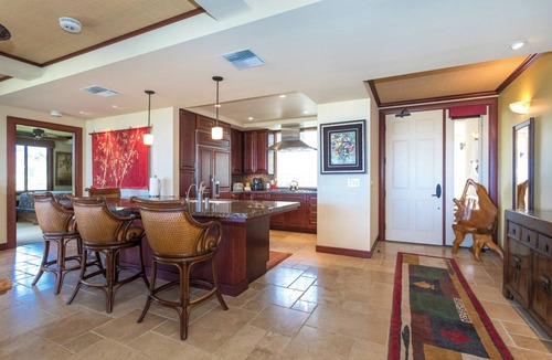 Kamuela Condo | Spacious Condo with Backyard and Ocean views | Mauna Kea Resort
