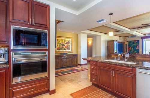 Kamuela Condo | Spacious Condo with Backyard and Ocean views | Mauna Kea Resort