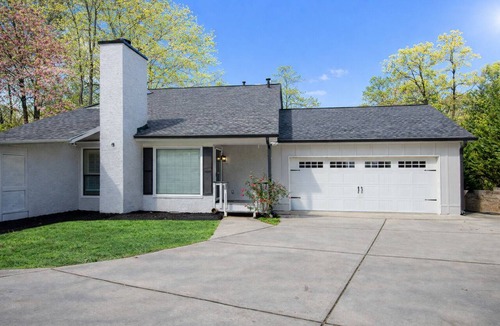 Sandy Springs House | Spacious Sandy Springs Home | 3BDR Near Roswell