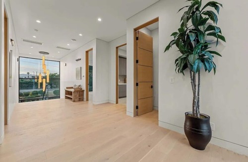 North Hollywood Hotel | Spacious Valley Compound with Pool, Rooftop, & Theater