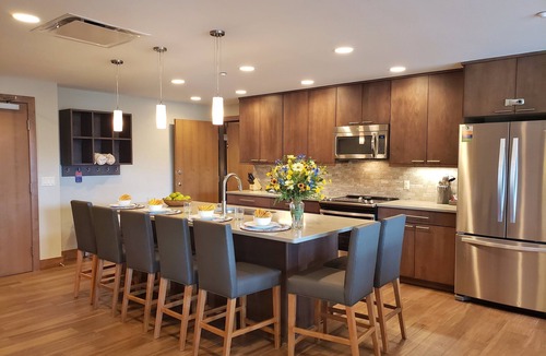 Peak 8 Condo | SPRING BREAK- SLOPESIDE Luxury Ski-in/Ski-out- Grand Colorado Peak 8 - SLEEPS 16
